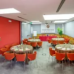 Unaway Empire Hotel