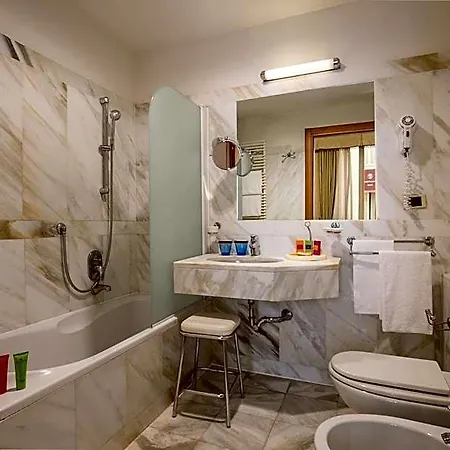 Unaway Empire Hotel Rome
